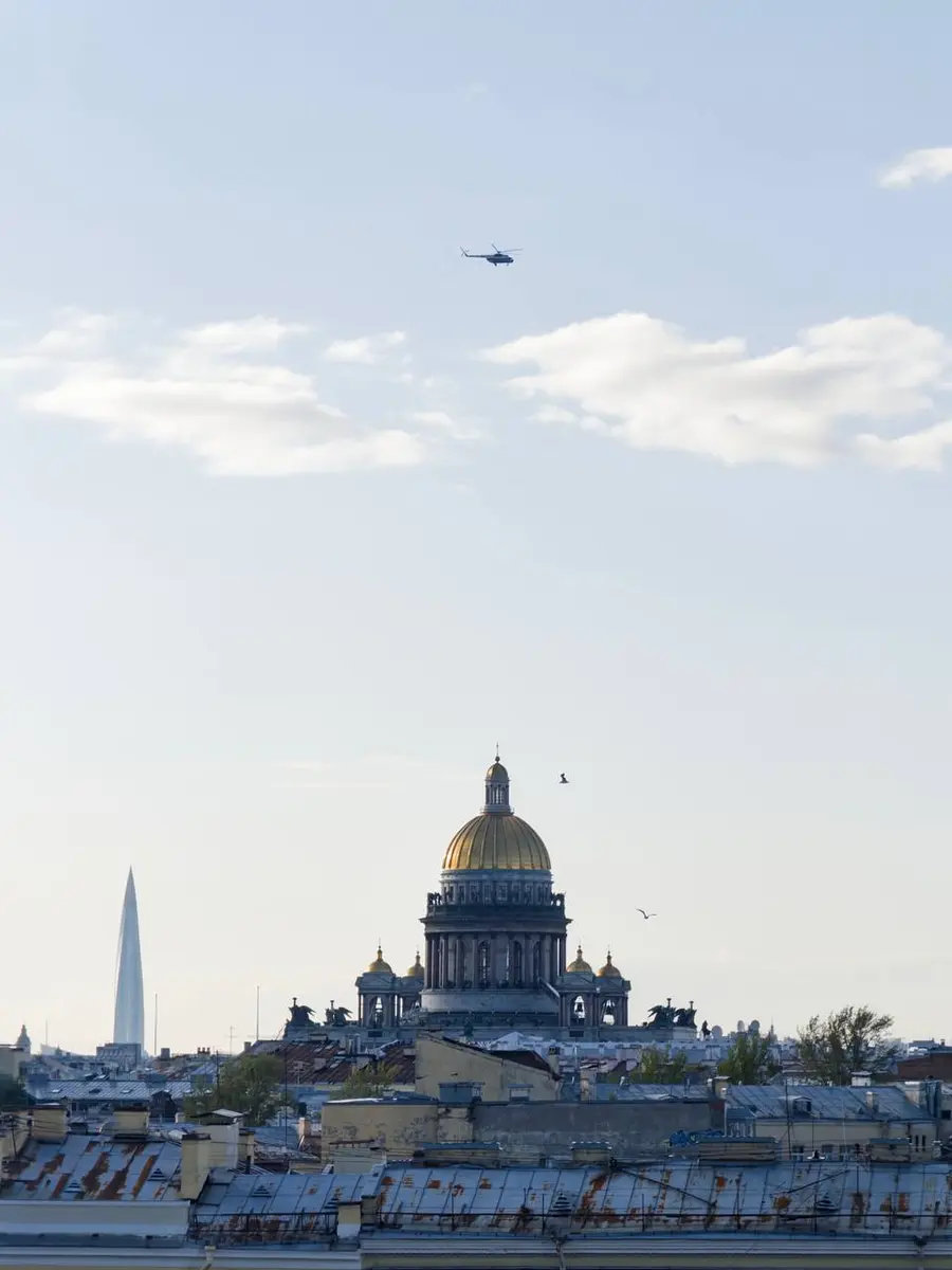 Вид на Исаакиевский собор